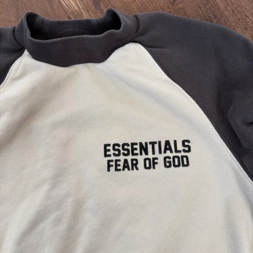 Essentials Fear of God Kids Raglan Pullover Sweatshirt